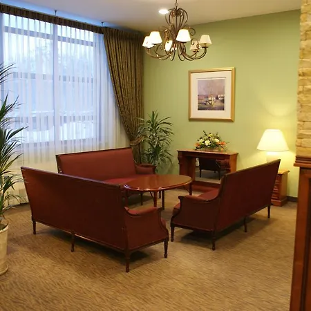 Wilga By Katowice Airport Szálloda